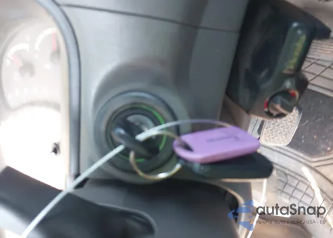 2001 Toyota Sequoia Sr5 V8 из США, поврежденный, VIN 5TDBT44A81S027620